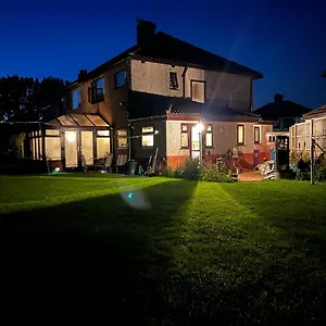  Homestay Greenacre House Close To John Lennon Airport