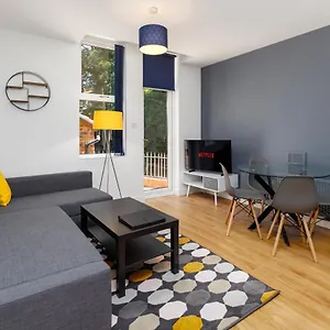  Apartment Flatzy - Lovely Sefton Park Retreat